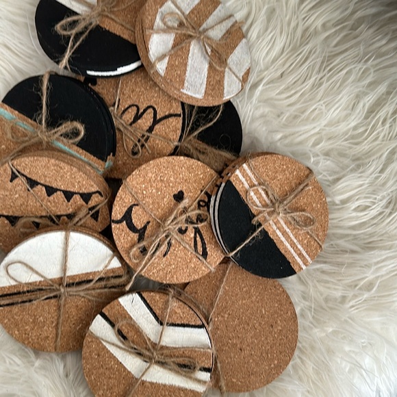 ‼️FREE COASTERS‼️ - Picture 1 of 1